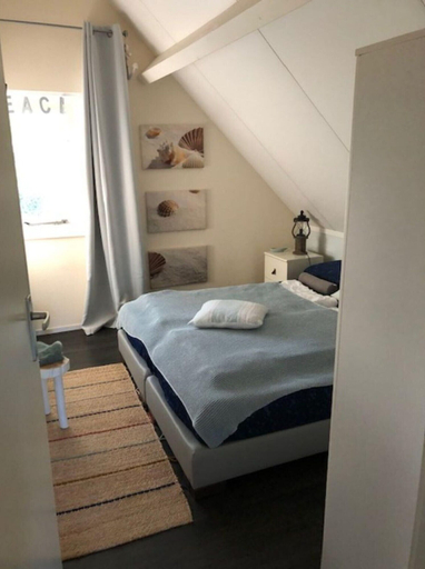 Room 3, Holiday Home Near Beach, Goedereede