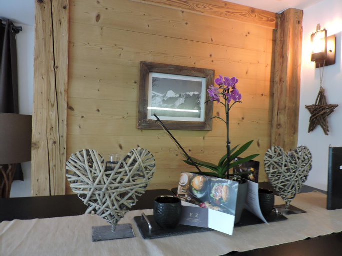 Others 4, Chalet L'Escapade, La Gruyère