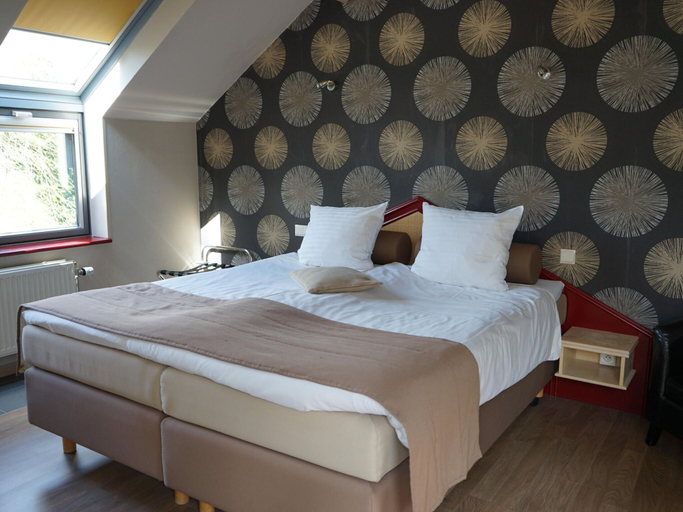 Bedroom 3, Charming cottage with pool in Houffalize, Luxembourg