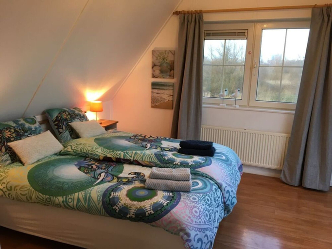 Room 4, Beachvilla Grachtenblik, Wûnseradiel