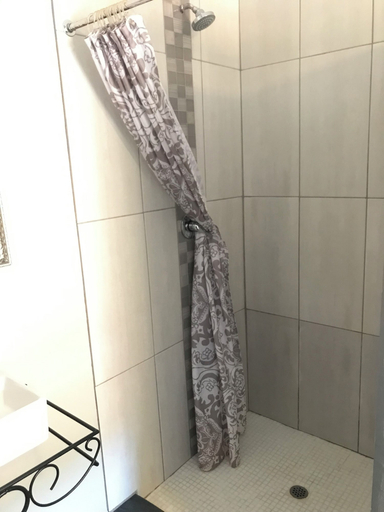 Bathroom 4, 28 La Rochelle Bed & Breakfast, Frances Baard