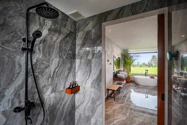 Bathroom 4