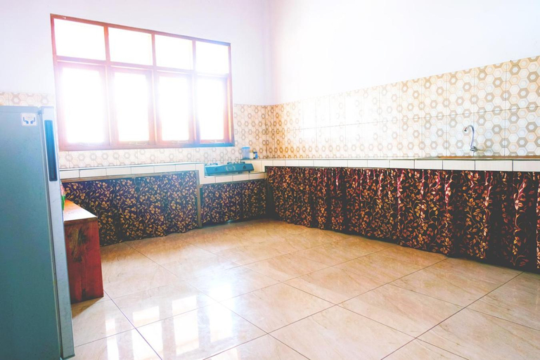 Bathroom 3, Villa Cempaka Pangalengan 3 Share Pool Warm Water, Bandung