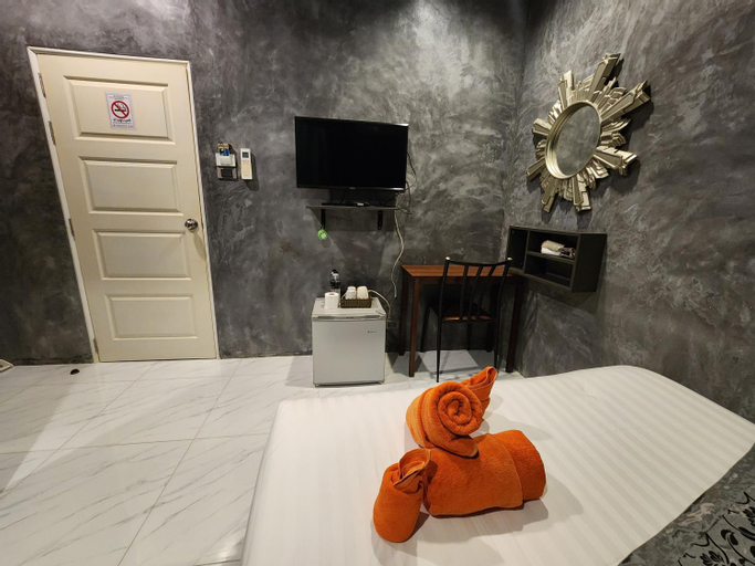 Bedroom 14