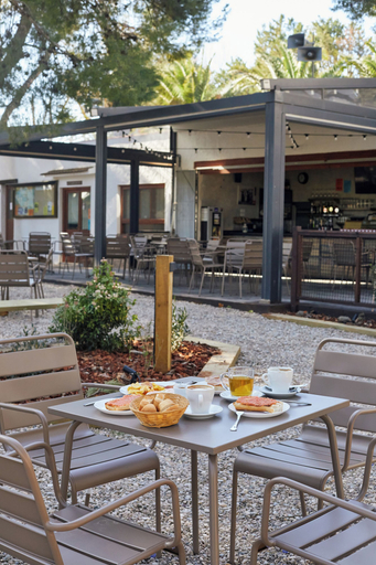 Food & Drinks 5, TAIGA Lake Caspe, Zaragoza