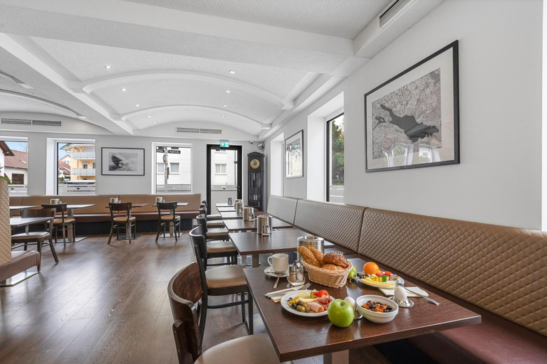 Others 5, Hotel Adler, Bodenseekreis
