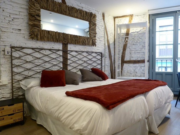 Bedroom 2, Pensión Luxury Lo Bilbao, Vizcaya