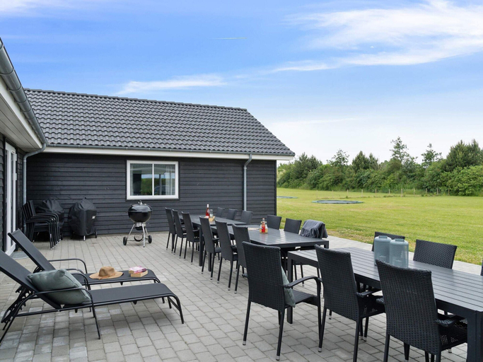 Food & Drinks 4, 5 Star Holiday Home in Grenaa, Norddjurs
