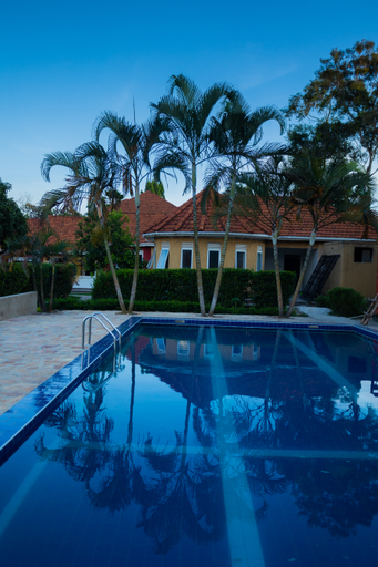 Sport & Beauty, Lucian Cottages, Kampala