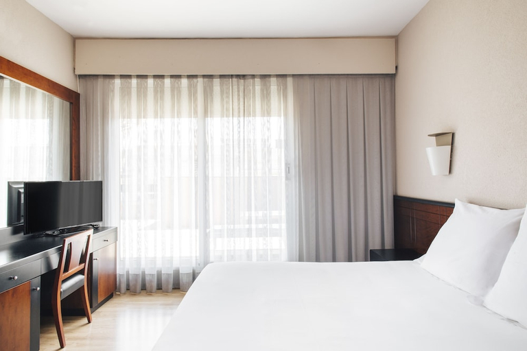 Bedroom 3, Hotel Derby, Barcelona