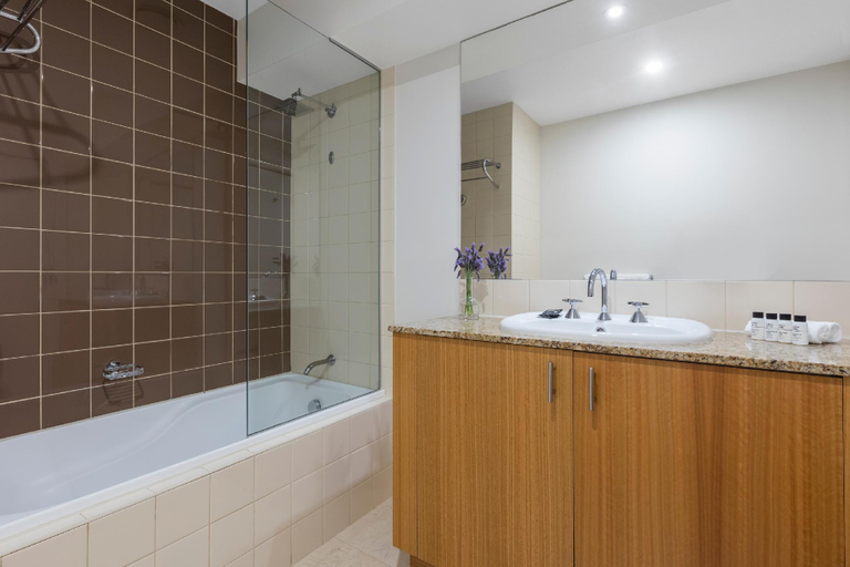 Bathroom 7