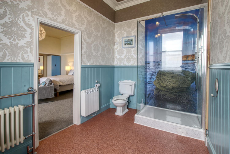 Bathroom 5, Sea breeze, North Yorkshire