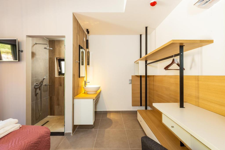Bedroom 3, T Hotel Premium Suites, Crete
