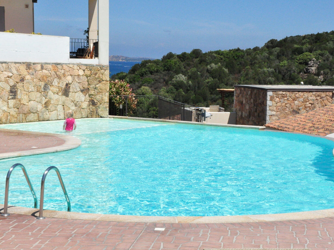 Pool 5, Holiday Home in Baja Sardinia Near Beaches, Olbia-Tempio