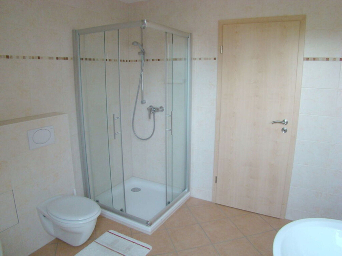 Bathroom 3, Holiday Flat in Nesso, Mecklenburgische Seenplatte