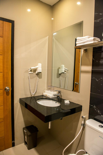 Bathroom 5