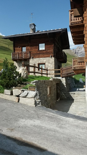 Exterior & Views 1, Pianeta Oro Apartments, Sondrio