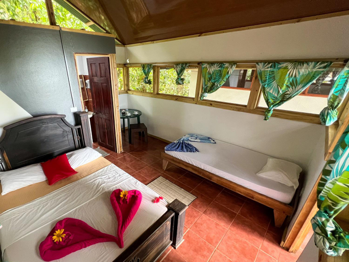 Bedroom 2, Corcovado Adventures, Osa