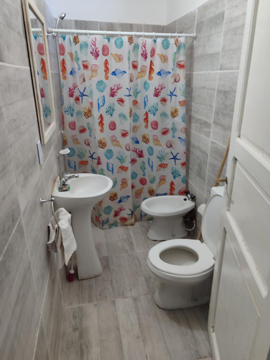 Bathroom 2, Pasaje Hotel, Arauco
