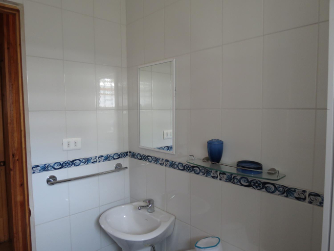 Bathroom 2, Cabanas Antilhue, Valparaíso