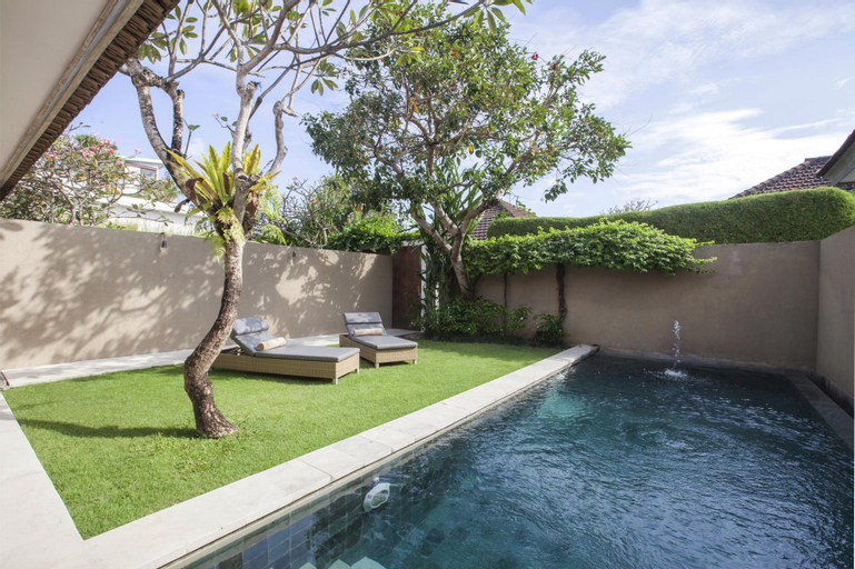 Swimming Pool 12