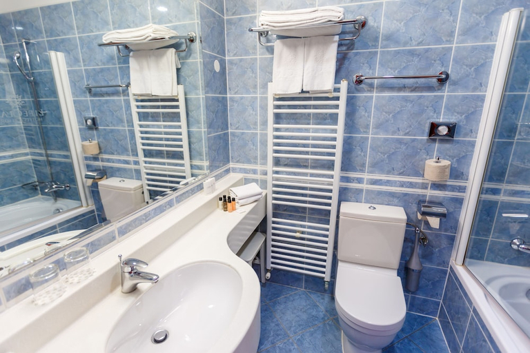 Bathroom 5, Grand Hotel Portoroz, Piran