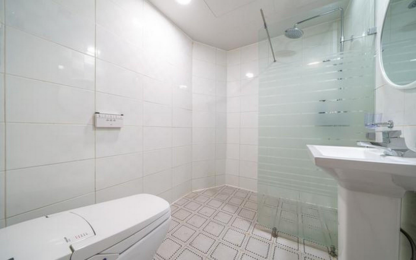 Bathroom 5, Samcheok No. 25 Samcheok City Hall, Samcheok