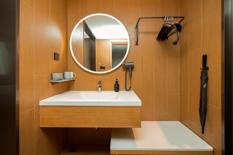 Bathroom 3, Ji Hotel Danzhou Yangpu Economic Development Zone, Hainan