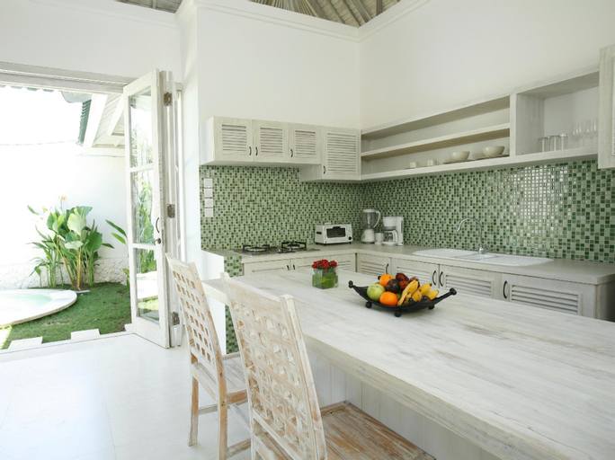 Dining Room 12