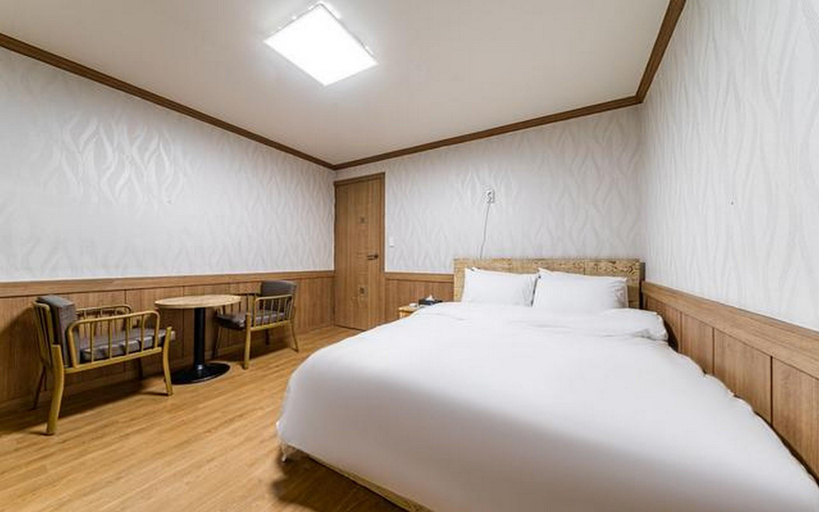 Bedroom 4, Buyeo Gudeorae 119 Beongil Motel, Buyeo