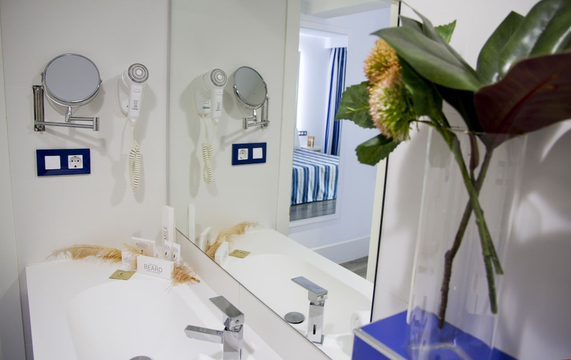Bathroom 3, Sun Village Lloret De Mar, Girona