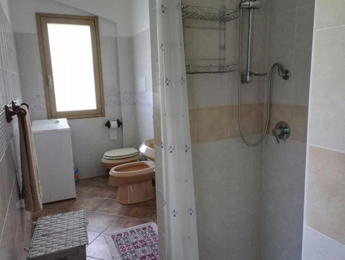 Bathroom 3, Agriturismo "PIRASTRERI", Nuoro
