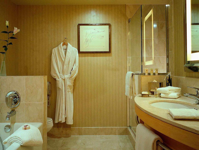 Bathroom 26