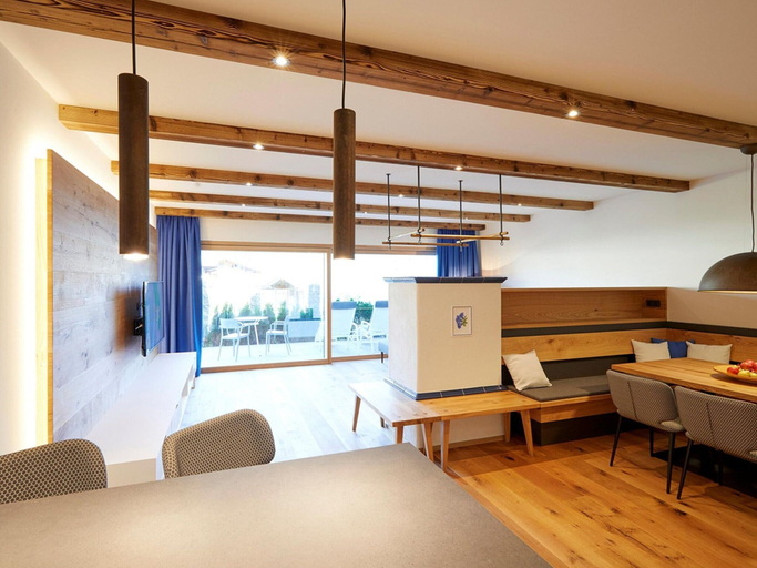 Bedroom 4, Large Chalet With Carmine and Wellness Area, Kitzbühel