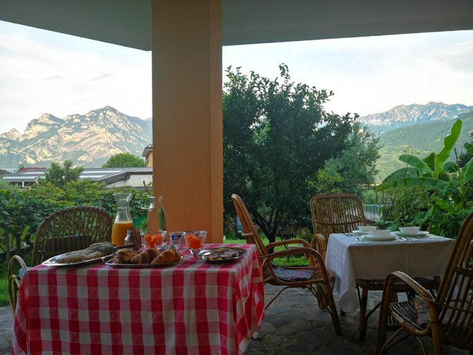Others 5, B&B Esmeralda, Trento