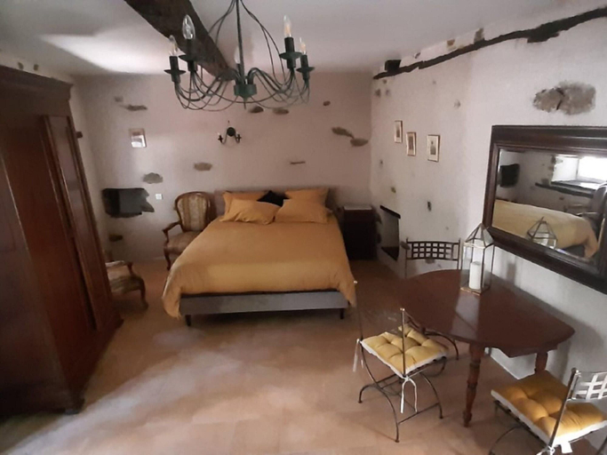 Bedroom 3, Charming 1930s Home in Altillac, Corrèze