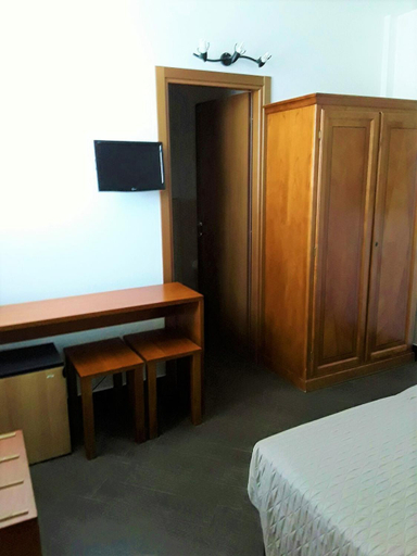 Others 4, Podere 269, Grosseto