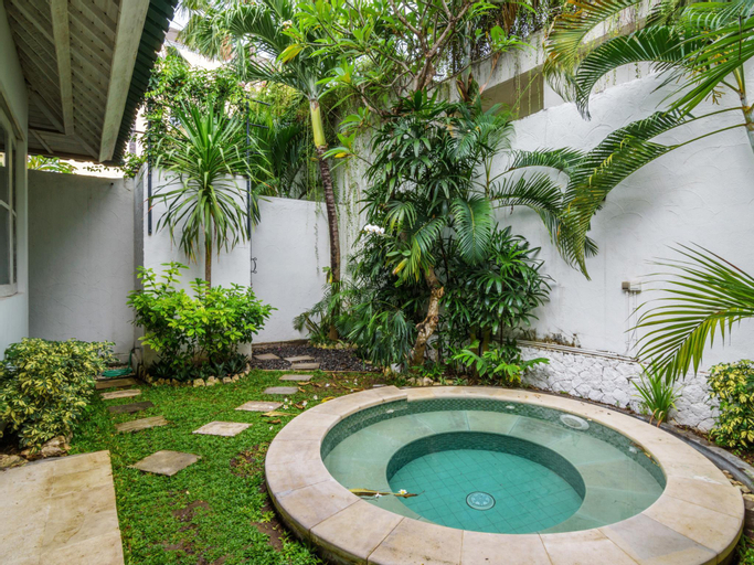 Swimming Pool 2