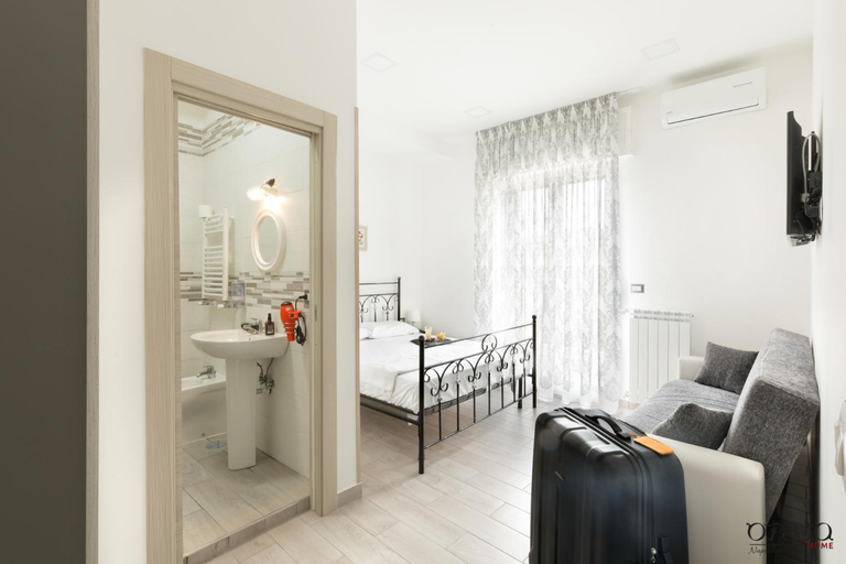Bedroom 4, Opera Home Principe Umberto, Napoli
