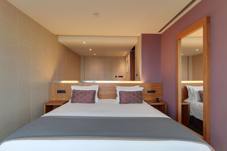 Bedroom 2, Badalona Tower, Barcelona