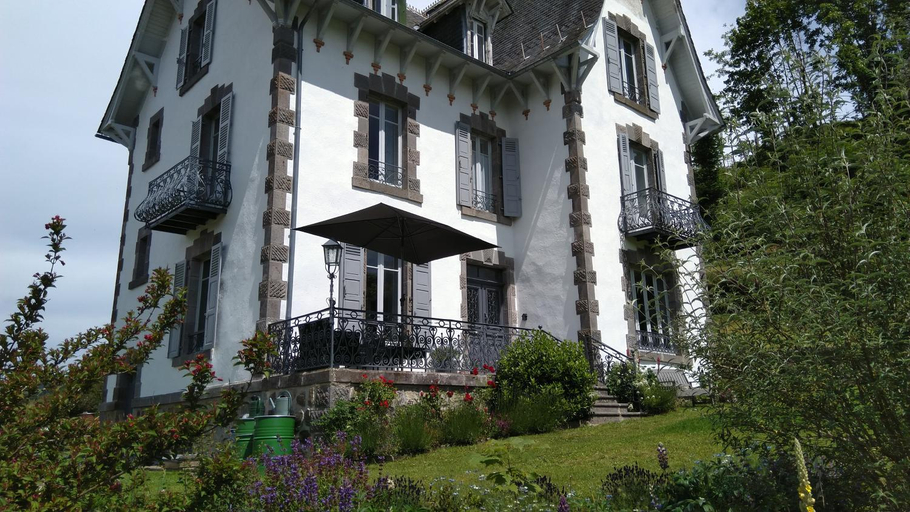 Others 2, La Maison Normande, Cantal