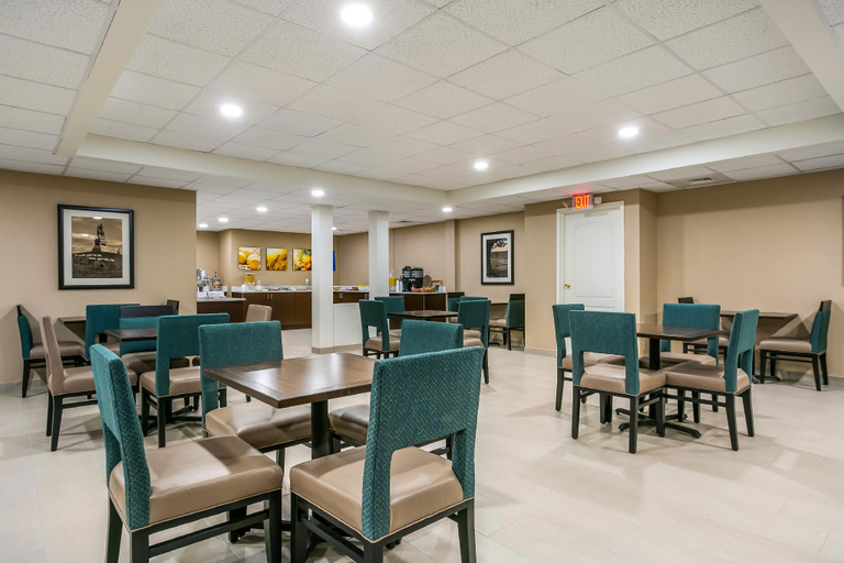 Food & Drinks 5, Aspire Hotel and Suites, Adams