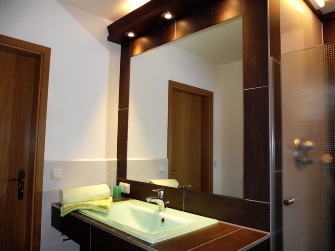 Bathroom 5, Holiday Apartment Estel, Erzgebirgskreis