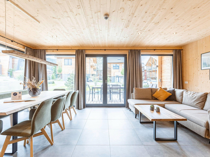 Dining 2, Chalet Near Kreischberg Ski Lift & Spa, Murau