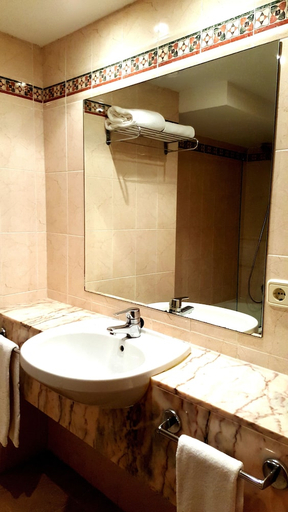 Bathroom 4, Grupotel Imperio Playa, Baleares