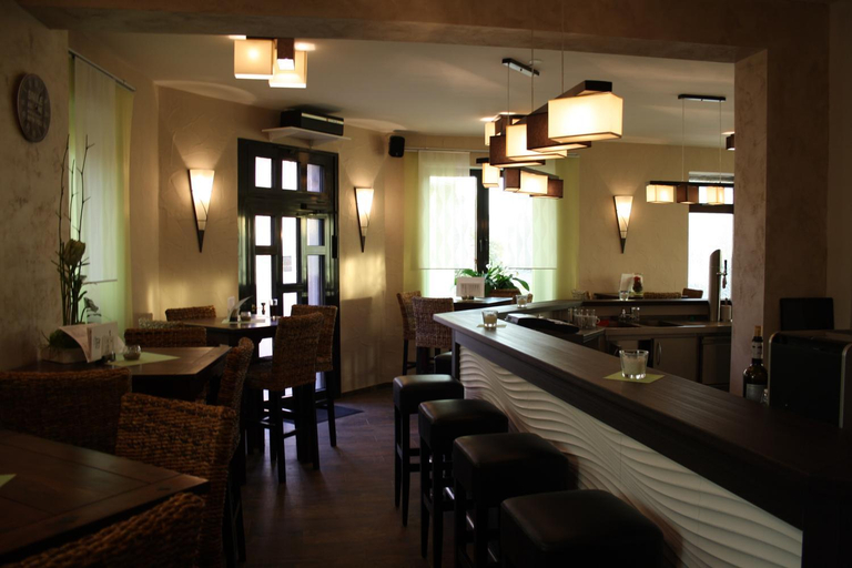 Others 5, Hotel - Bistro - 3-Eck, Neunkirchen