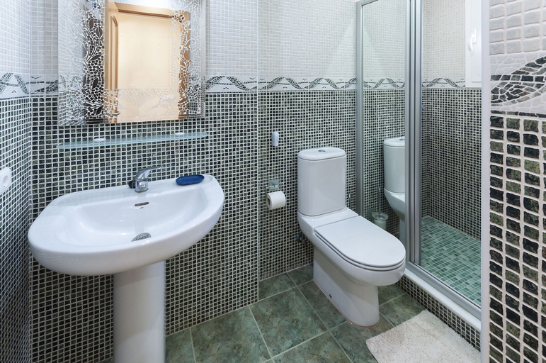 Room 3, Golden in Gandia With 3 Bedrooms and 3 Bathrooms, Valencia