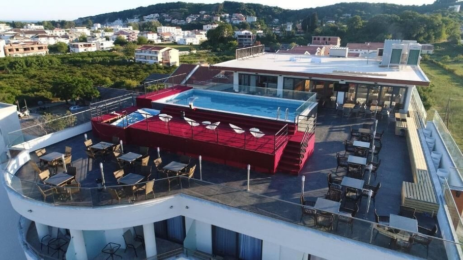 Sport & Beauty 5, Hotel Evropa