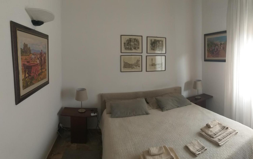 Others 5, B&B Jacopino, Florence