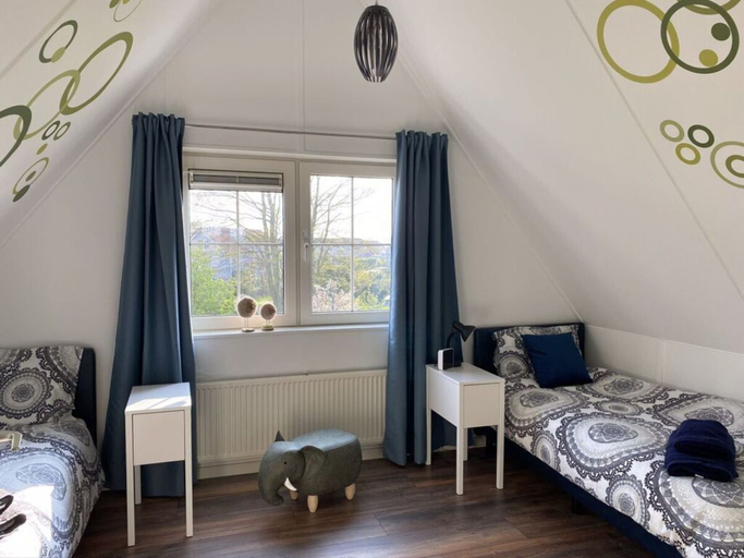 Room 5, Beachvilla Ijsselmeerblik, Wûnseradiel